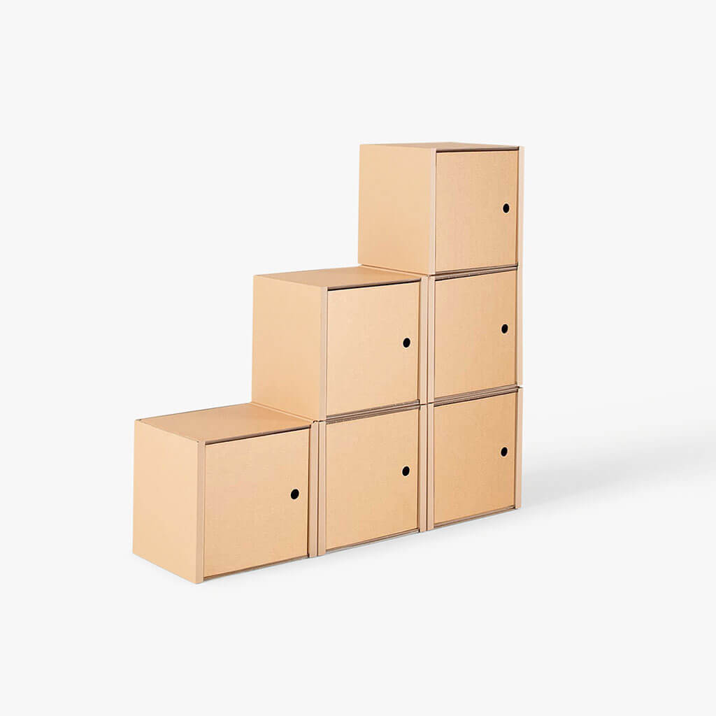 https://eu.roominabox.com/cdn/shop/products/riab-modular-shelf-stair-shelf-small-with-6-doors-natural-cardboard_6c83ae39-5eb5-4942-bb9e-83e0e6c76c84_1200x.jpg?v=1631262185